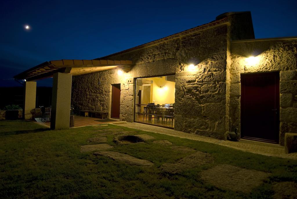 Casa Entre-Palheiros E Casa Do Canastro Montalegre Chambre photo