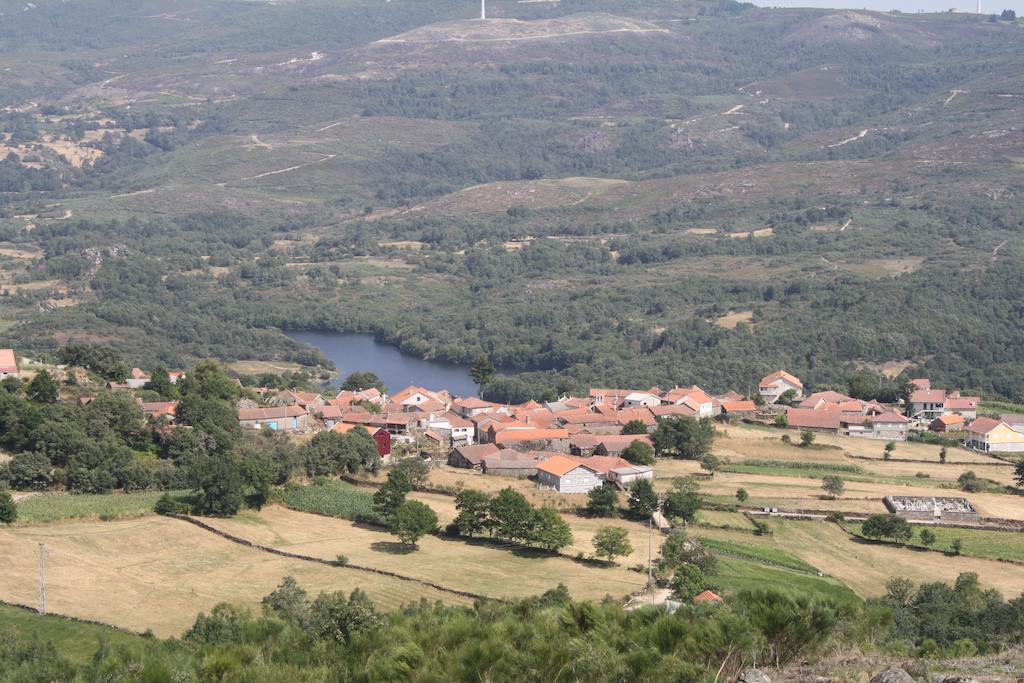 Casa Entre-Palheiros E Casa Do Canastro Montalegre Extérieur photo